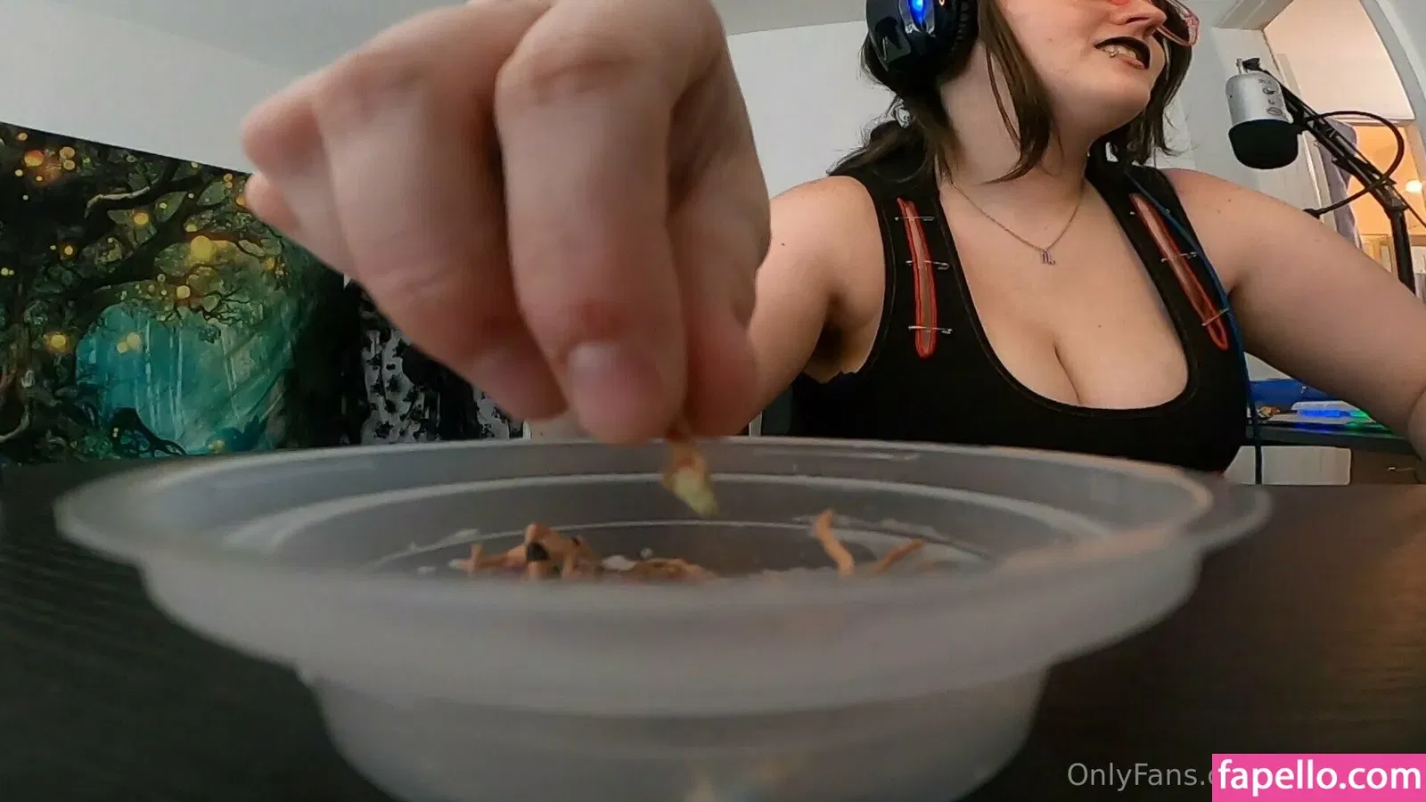 holykoley Onlyfans Photo Gallery 