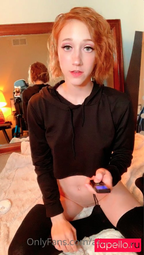 Lilredzoe Nude Onlyfans Photo 47