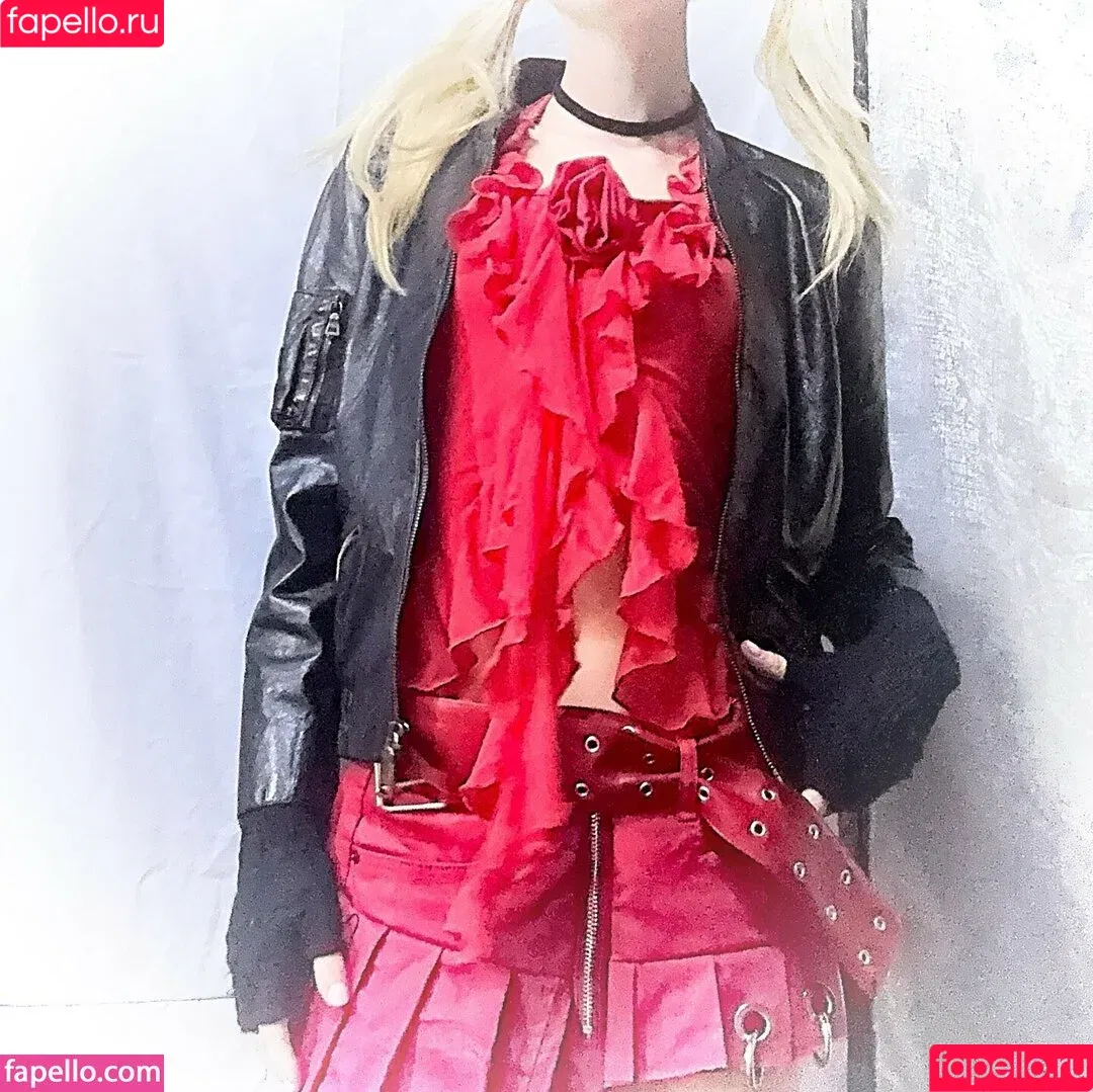 Sophie Powers / sophiep0wers / sophiepowers Onlyfans Photo Gallery 