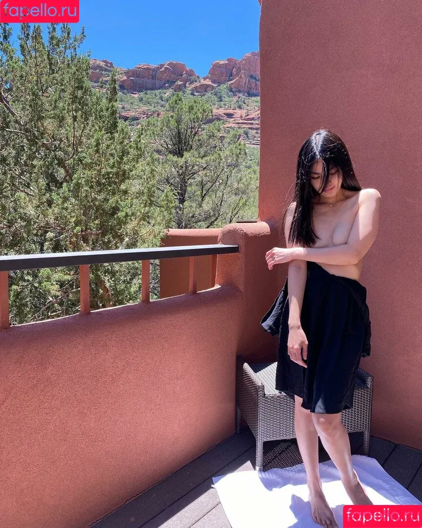 Aveline Liu / aveline / xoaveline_liu Onlyfans Photo Gallery 