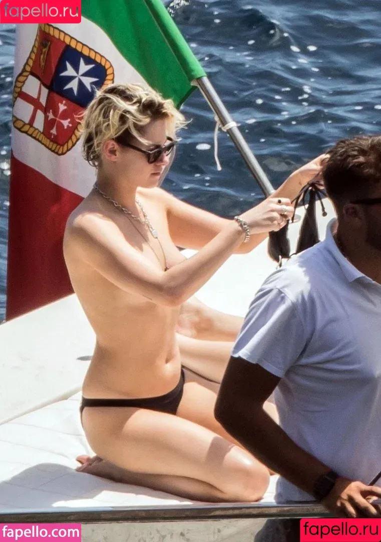 Kristen Stewart / kristenstewartx Onlyfans Photo Gallery 