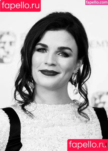 Aisling Bea / baby_aisling / weemissbea Onlyfans Photo Gallery 