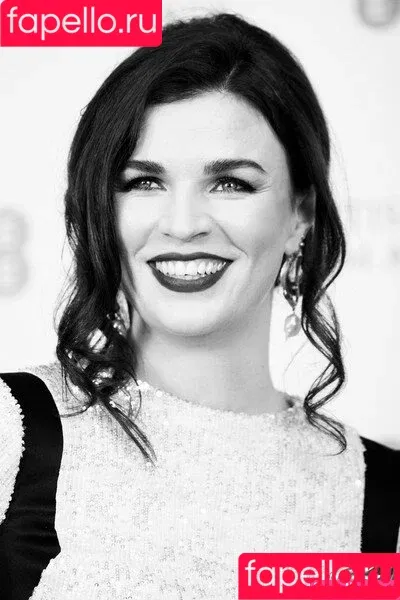 Aisling Bea / baby_aisling / weemissbea Onlyfans Photo Gallery 