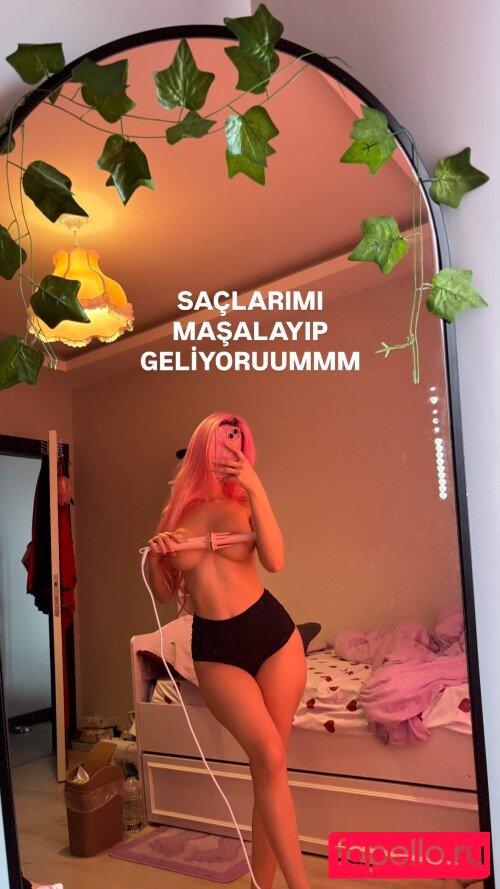 Zeynep Ece Nude Onlyfans Photo 308