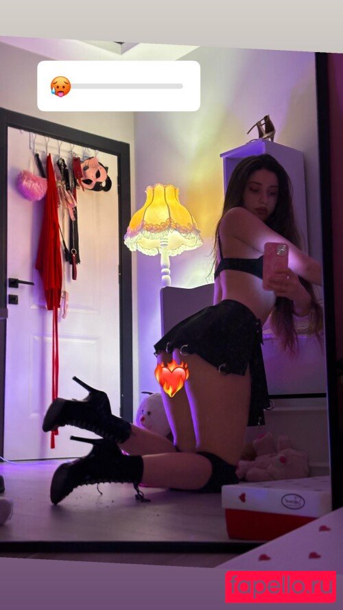 Zeynep Ece Nude Onlyfans Photo 89