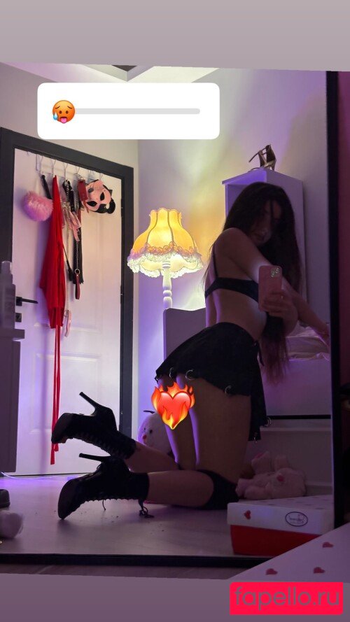 Zeynep Ece Nude Onlyfans Photo 87