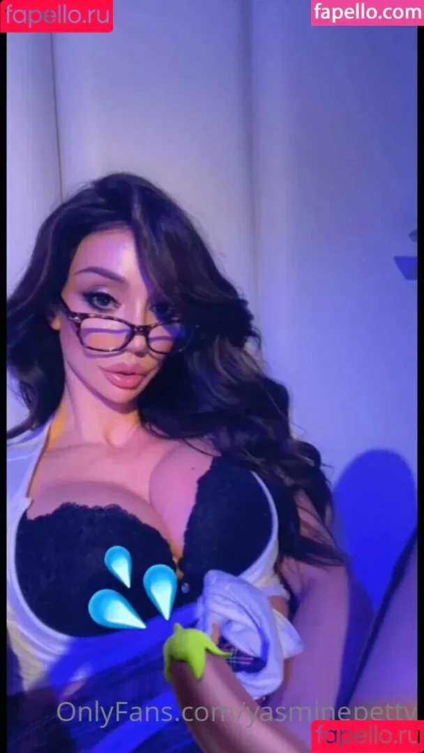 Jennifer Paris / Yasmine Petty / yasminepetty Onlyfans Photo Gallery 