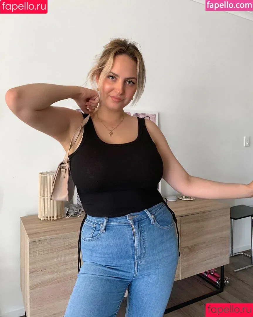 RachelElizabeth / rachel_beth87 / rachelelizabeth87 Onlyfans Photo Gallery 