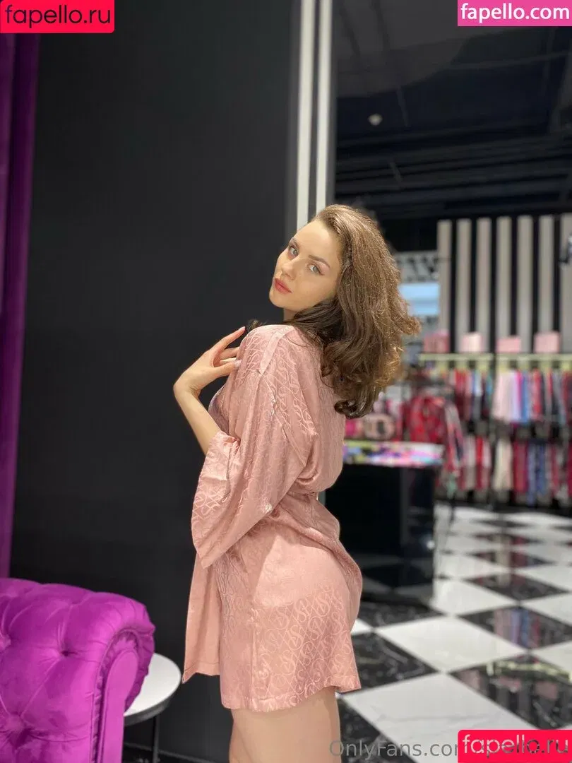 bellelongwell / sia_belle Onlyfans Photo Gallery 