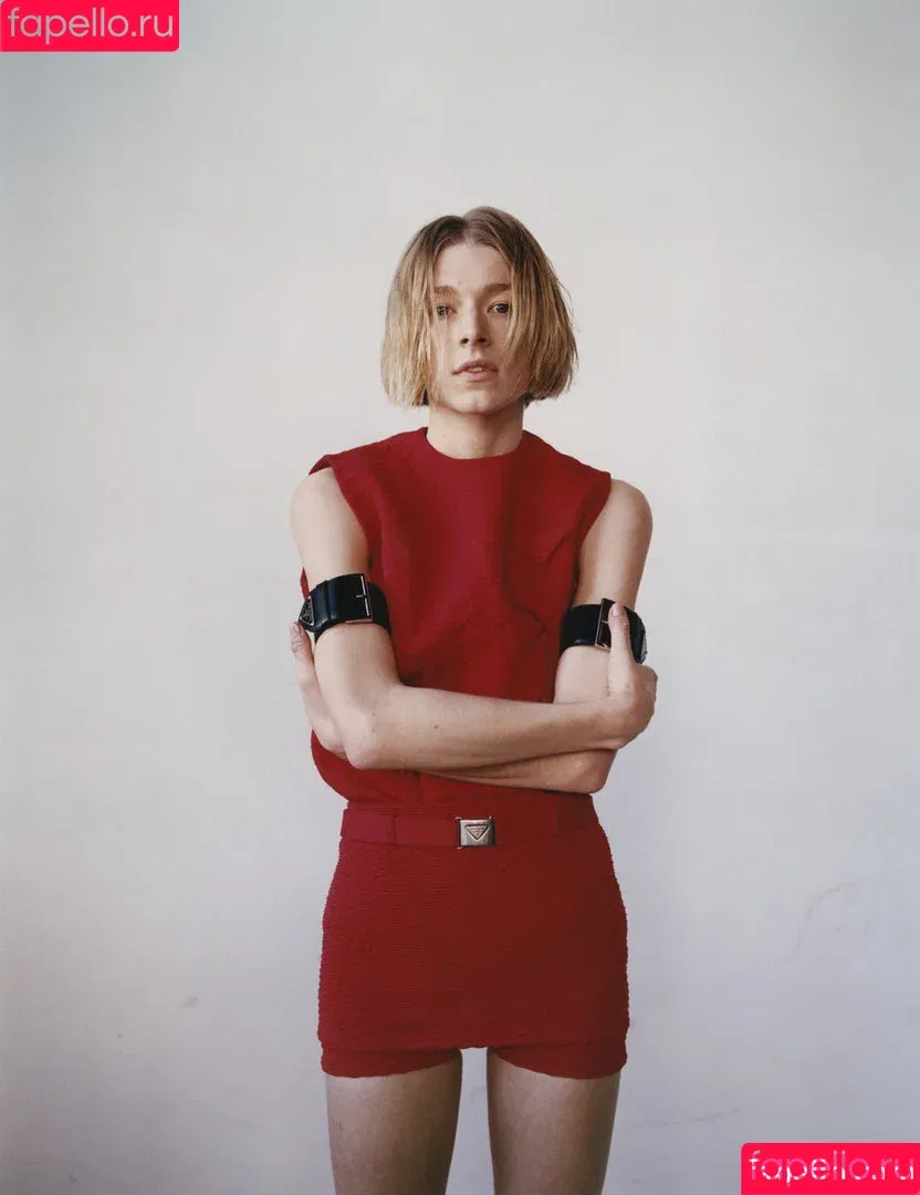 Hunter Schafer / hunterschafer Onlyfans Photo Gallery 