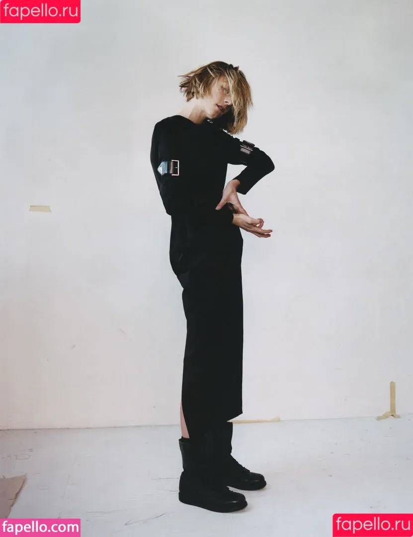 Hunter Schafer / hunterschafer Onlyfans Photo Gallery 