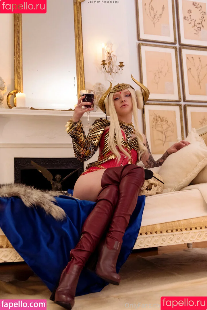 _miszire504_ / freepoisonne Onlyfans Photo Gallery 