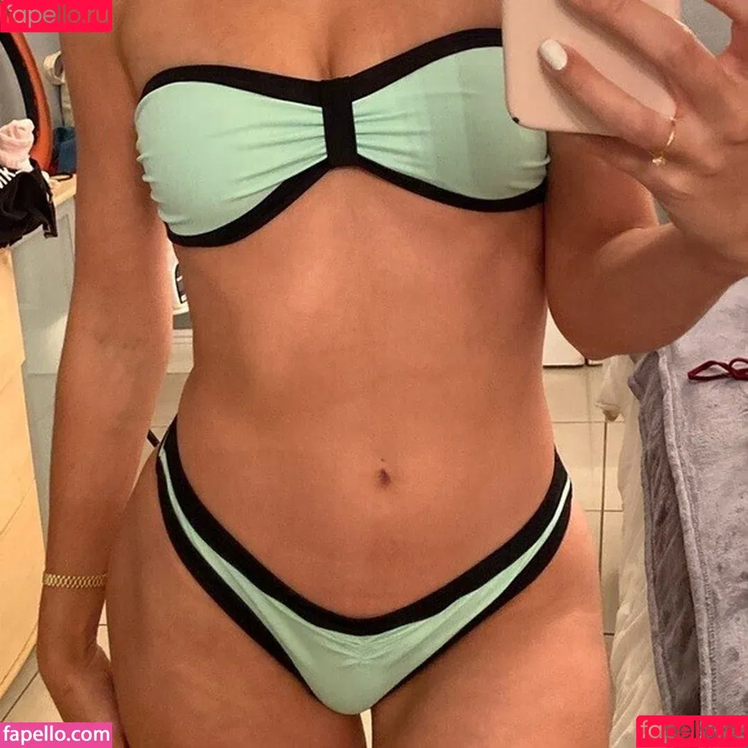 Betsy Alvarez / Betsyalvarezz Onlyfans Photo Gallery 