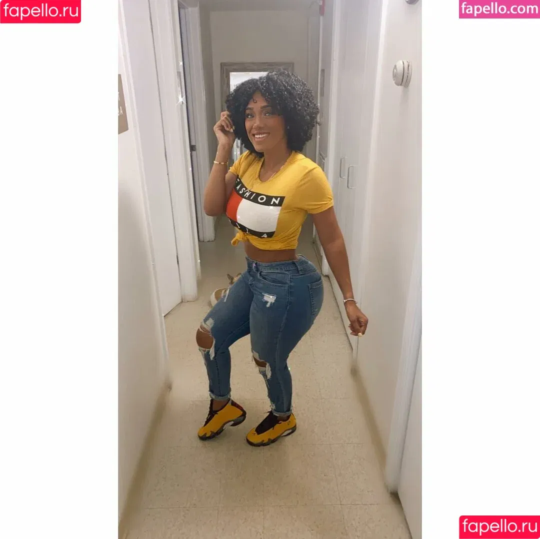 IAMSOPHIIELIKOSKY / Sophie Likosky / sophiielikosky Onlyfans Photo Gallery 