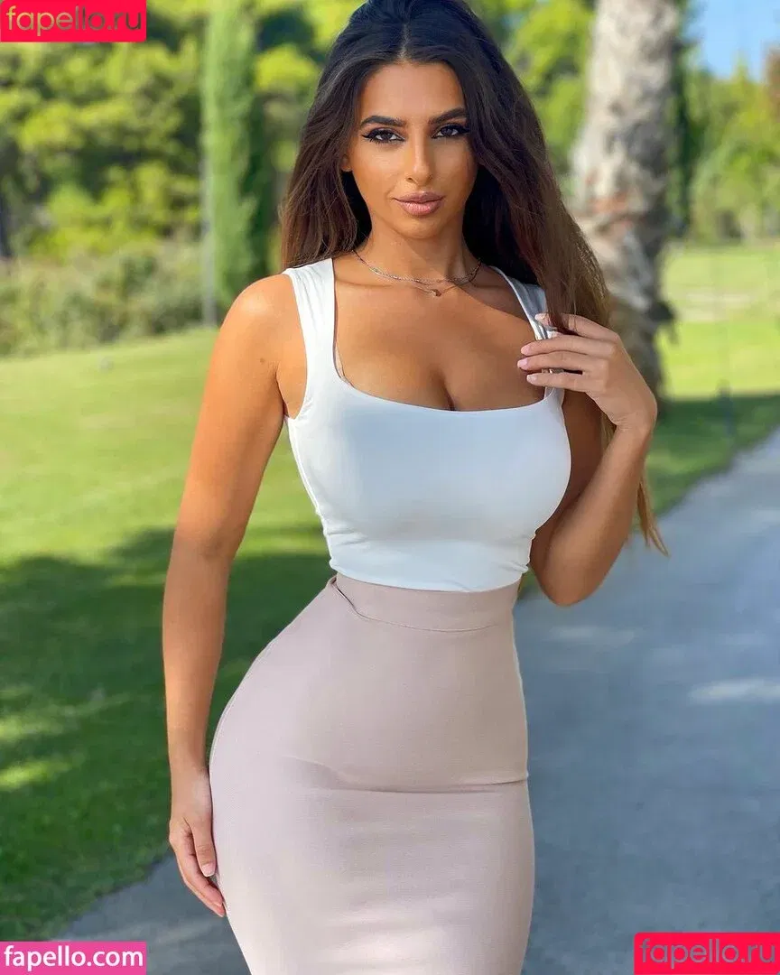 Eva Savagiou / ___evasavagiou / evasavagiou / officialevasavagiou Onlyfans Photo Gallery 