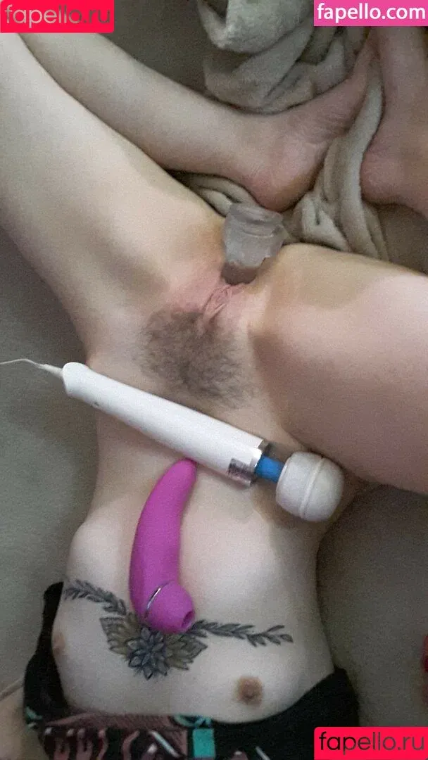 Riley Ramone / Tired11cryptid / riley_ramone / tiredcryptid Onlyfans Photo Gallery 