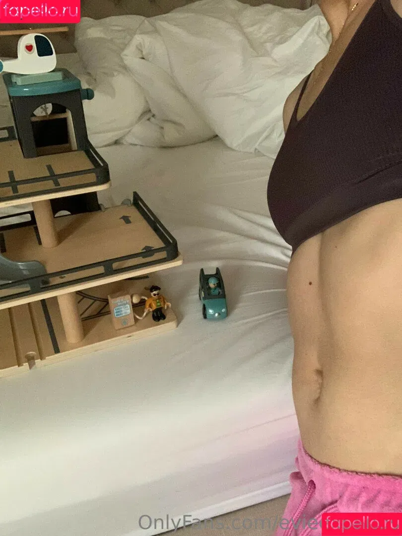 evie_expansion / evieexpands Onlyfans Photo Gallery 