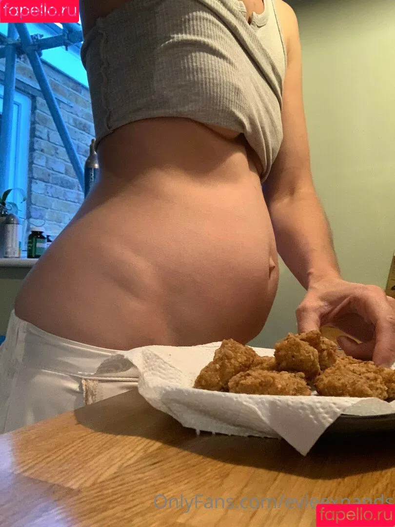 evie_expansion / evieexpands Onlyfans Photo Gallery 