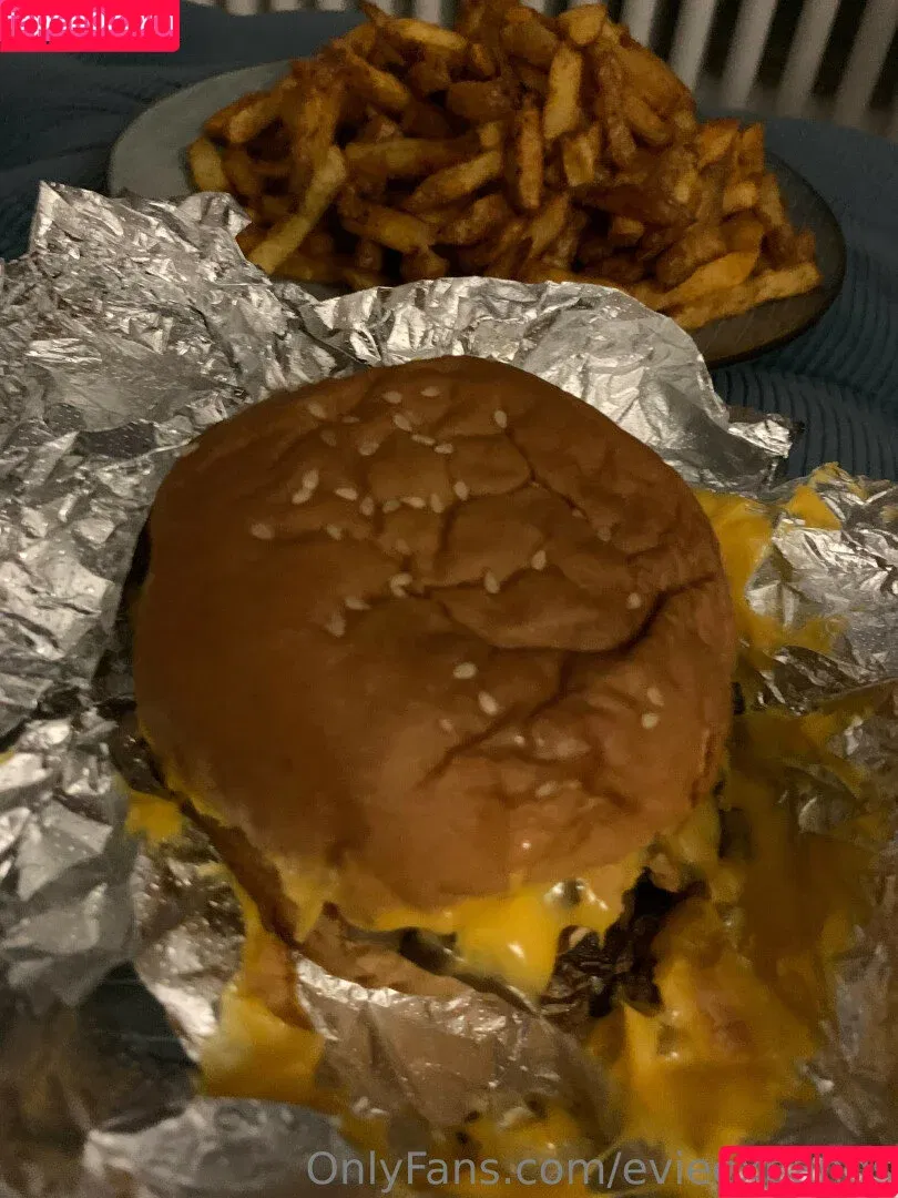 evie_expansion / evieexpands Onlyfans Photo Gallery 