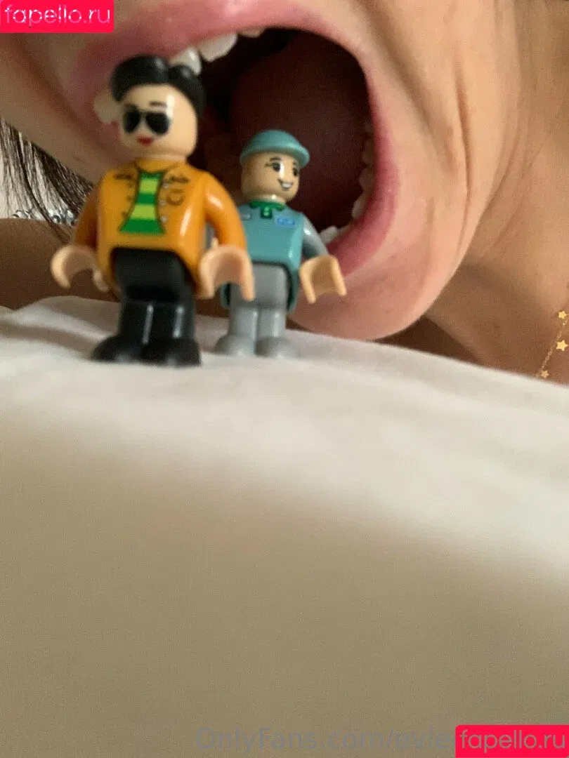 evie_expansion / evieexpands Onlyfans Photo Gallery 