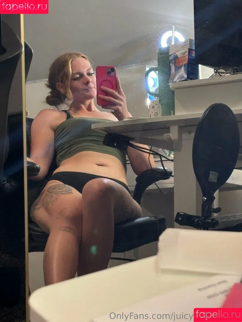 juicyredhead22 Onlyfans Photo Gallery 