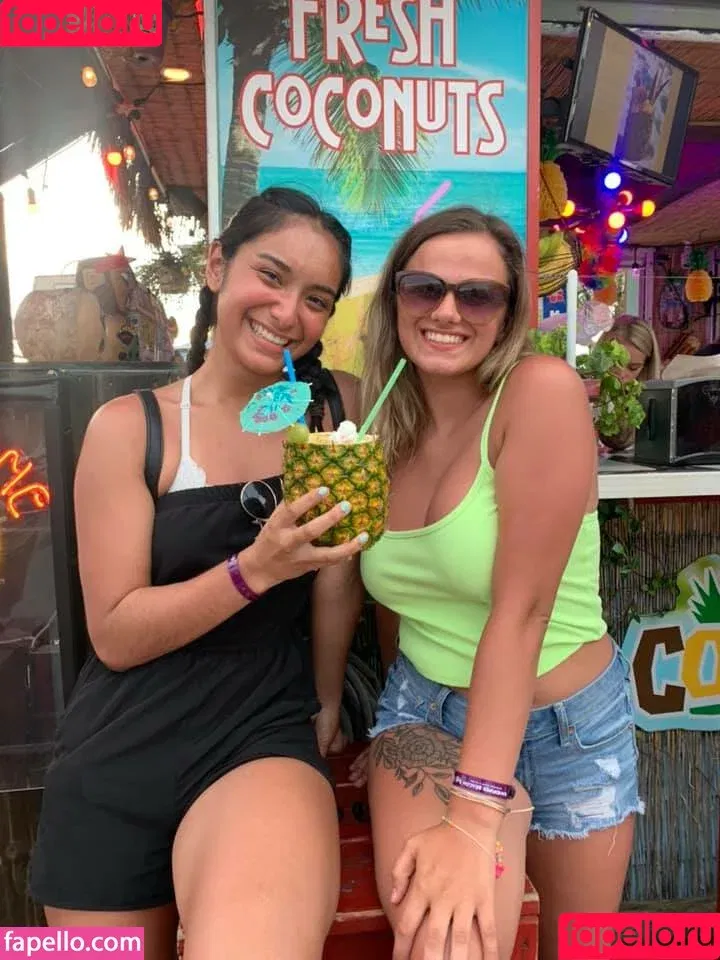 Macy Nicole Burris / macynicole / macynicole.1 Onlyfans Photo Gallery 