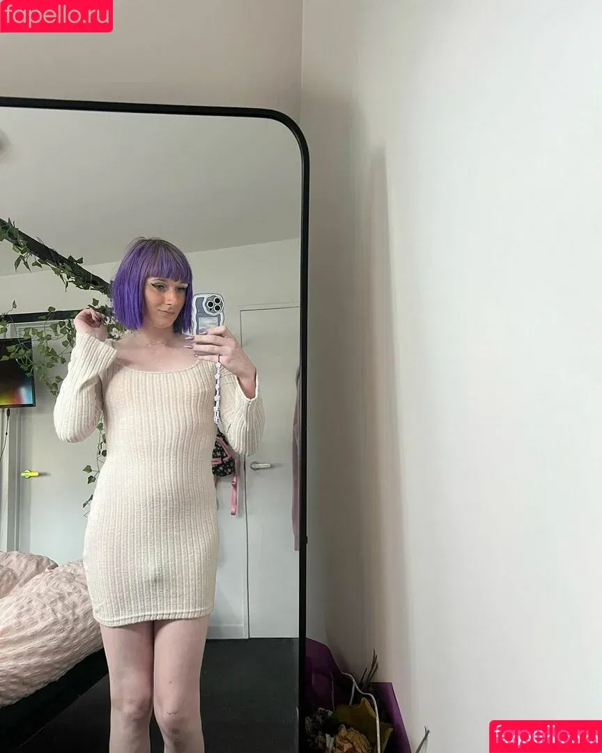 Cassie Moans / cass_moans / cassie.moans / cassiemoans Onlyfans Photo Gallery 