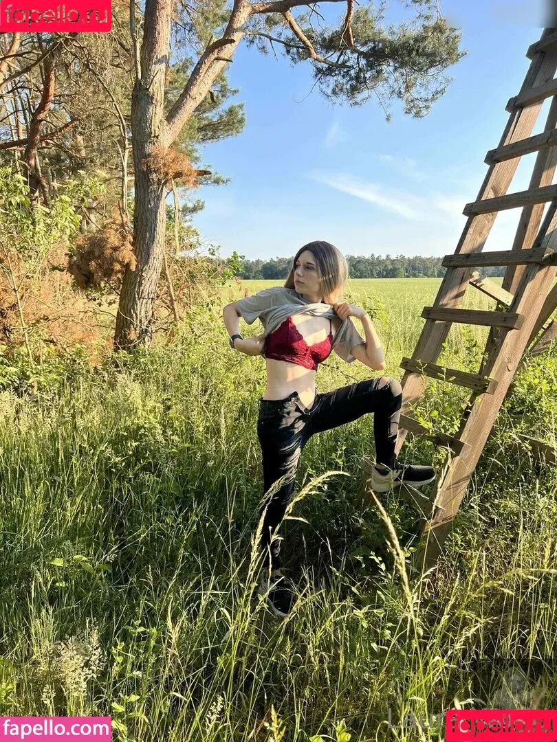 Laura World / laura-world18 / laurasworld_94 / lauraworld8 Onlyfans Photo Gallery 