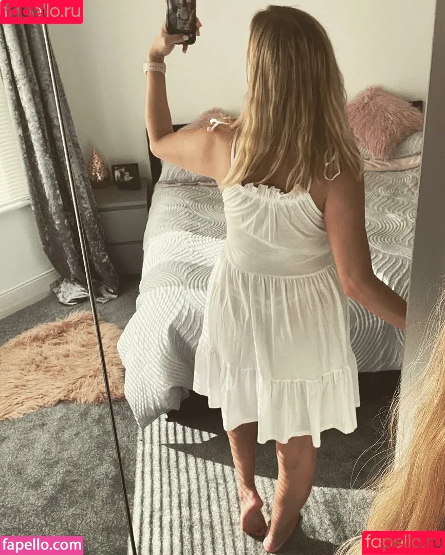 Sam Emily Smith VIP / SamEmilysmith78 / samemilysmith Onlyfans Photo Gallery 