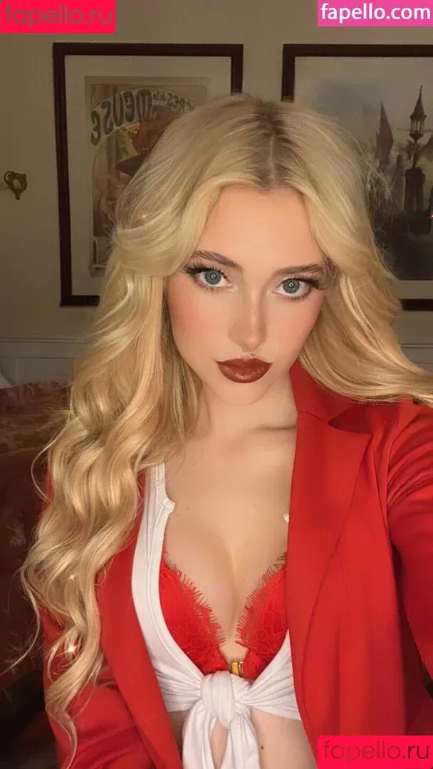 Hannahhollyla / Holly Halen / Holly Von Halen / holly777666 / misshollyallen Onlyfans Photo Gallery 