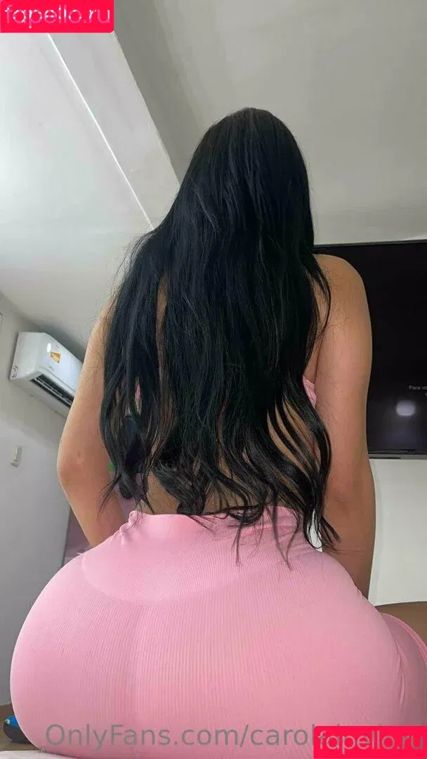 carolainvina / caroline_vina Onlyfans Photo Gallery 