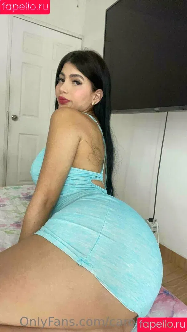 carolainvina / caroline_vina Onlyfans Photo Gallery 