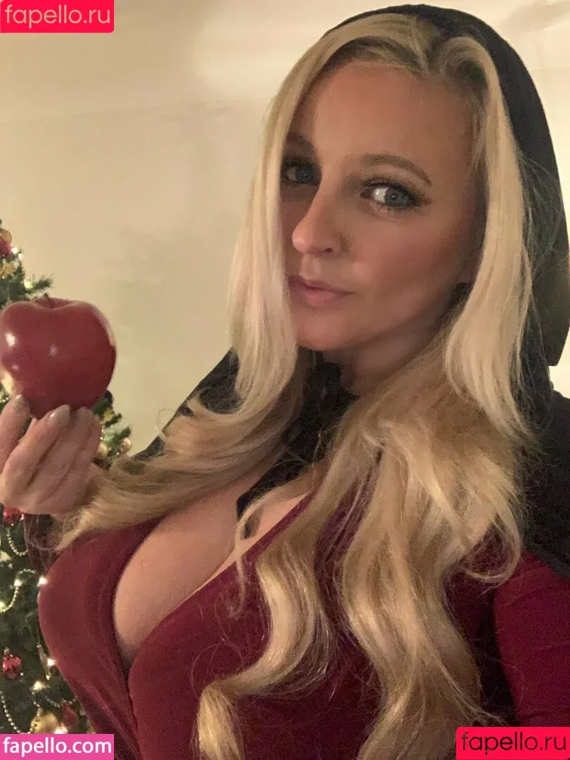 Julie / NoProbsJu / https: / juliephilia Onlyfans Photo Gallery 