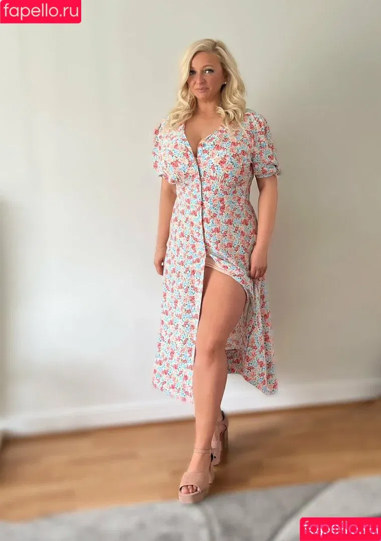 Julie / NoProbsJu / https: / juliephilia Onlyfans Photo Gallery 