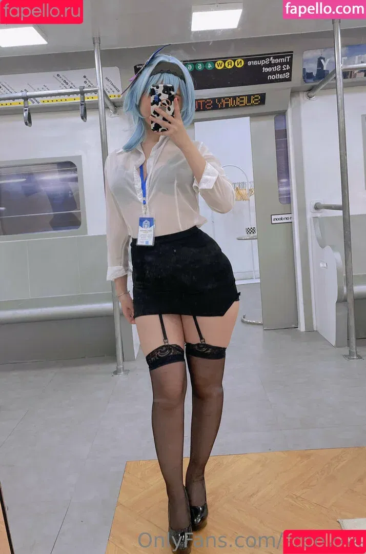 SRen244 / ShiRen244 / sr_24n Onlyfans Photo Gallery 