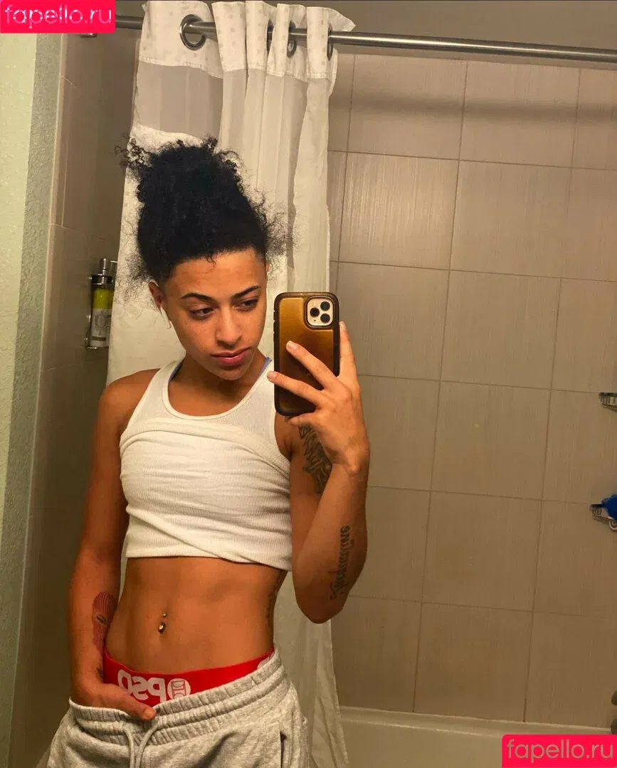 Treasure Osiria / itsosiriaaa / itstrebaby / osiria_15 / treasureosiria Onlyfans Photo Gallery 