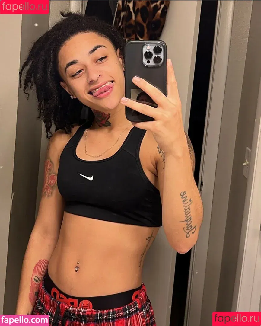 Treasure Osiria / itsosiriaaa / itstrebaby / osiria_15 / treasureosiria Onlyfans Photo Gallery 