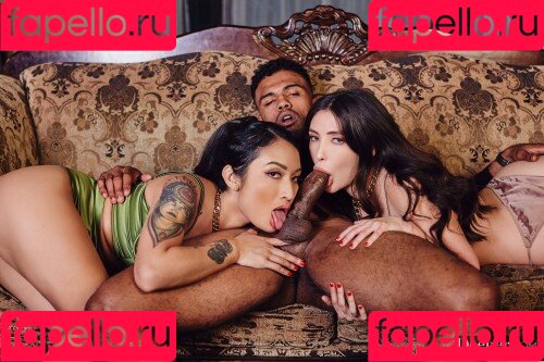 Emily Woods Onlyfans Photo Gallery 