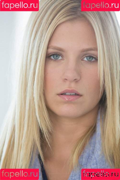 Emily Woods Onlyfans Photo Gallery 