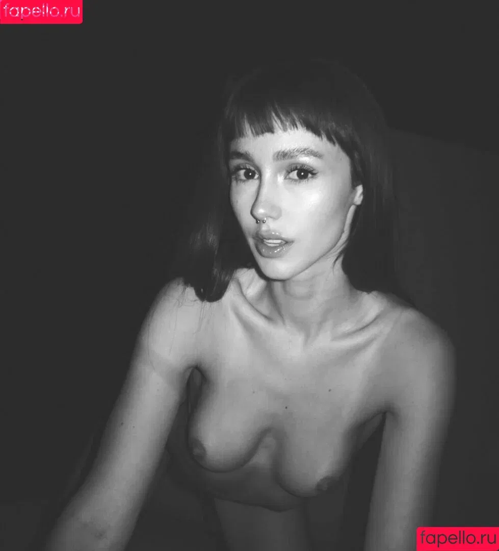 Christinaasage / Christinasage1996 / sagey61 Onlyfans Photo Gallery 