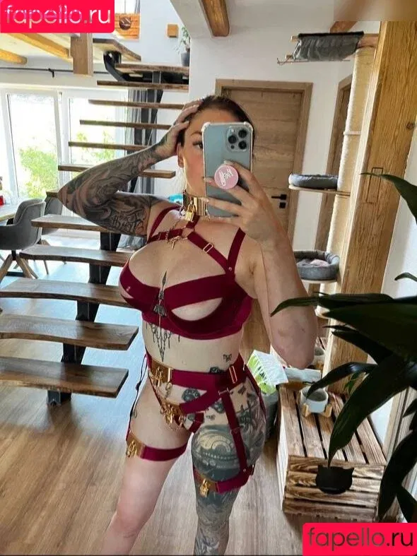 Little Princess Hedi / hediii.91 / littleprincess / princesshedi91 Onlyfans Photo Gallery 