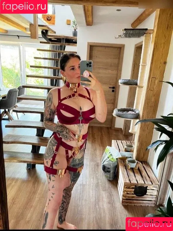 Little Princess Hedi / hediii.91 / littleprincess / princesshedi91 Onlyfans Photo Gallery 