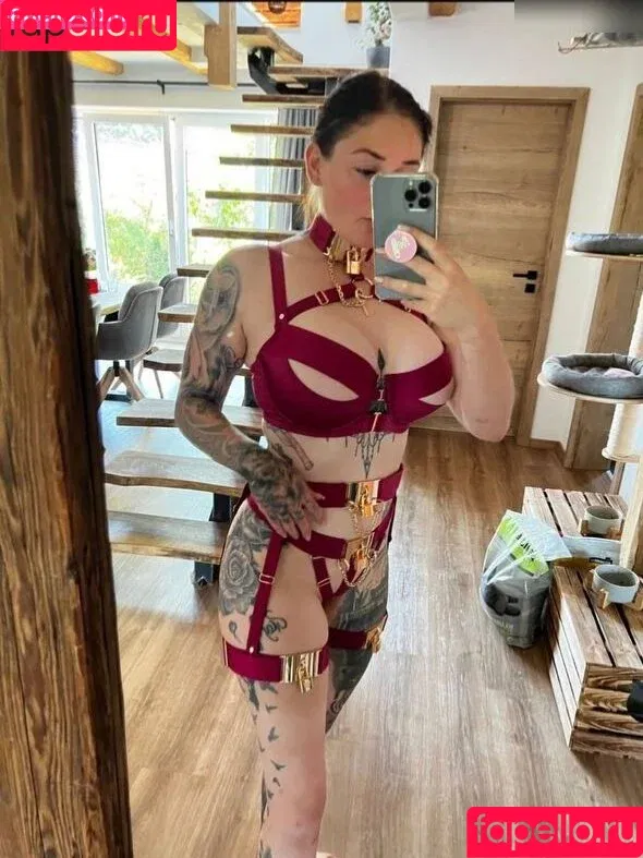 Little Princess Hedi / hediii.91 / littleprincess / princesshedi91 Onlyfans Photo Gallery 