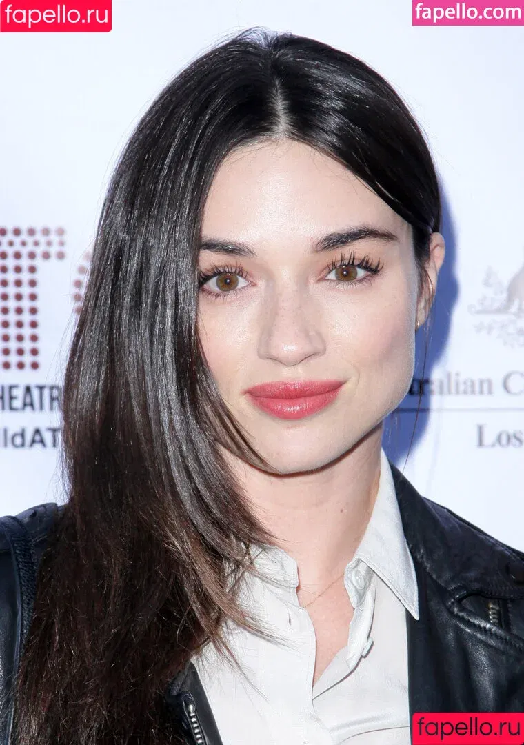 Crystal Reed / crystalmreed Onlyfans Photo Gallery 