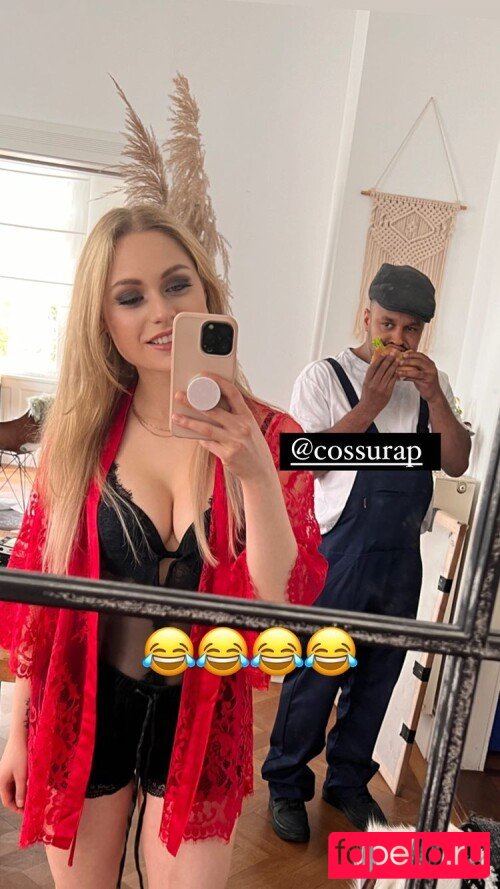 Alina Khani Nude Onlyfans Photo 6