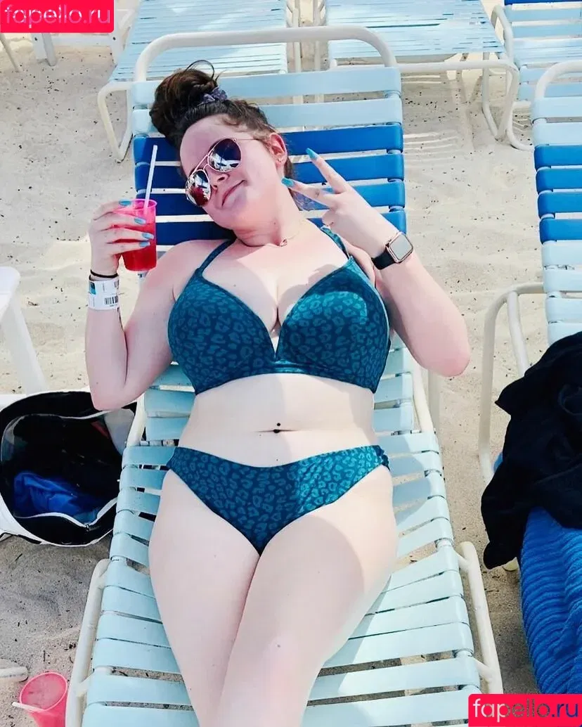 https: / realhawwt / realhawwtgirlshiiiiit Onlyfans Photo Gallery 