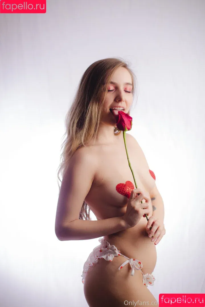 Planet Monica / planet.monlca / planetmonica Onlyfans Photo Gallery 