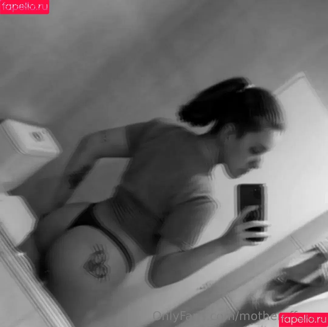 kirs10ruth / motheroffoxes Onlyfans Photo Gallery 