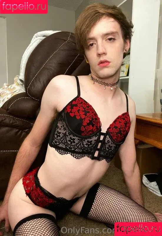 BellaaroseXXX / bellaarosexx / femdreamii Onlyfans Photo Gallery 