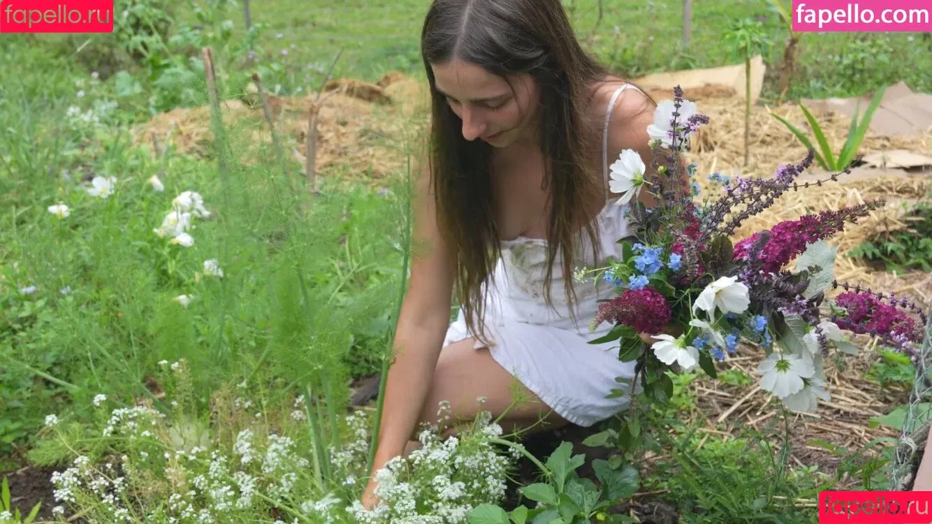 Mother The Mountain Farm / elevatedmoon / motherthemountain Onlyfans Photo Gallery 